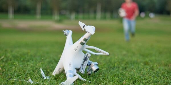 Авария дрона DJI Phantom Курс школа управления дроном