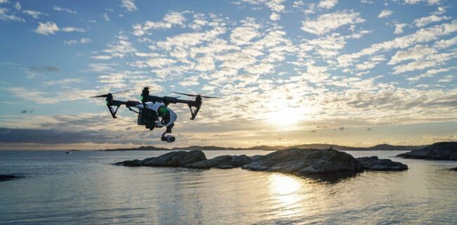 Взлет и посадка дрона DJI на движущийся транспорт