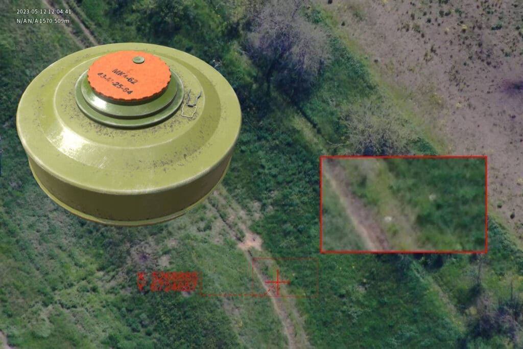 mines-on-field Обнаружение мин с дрона